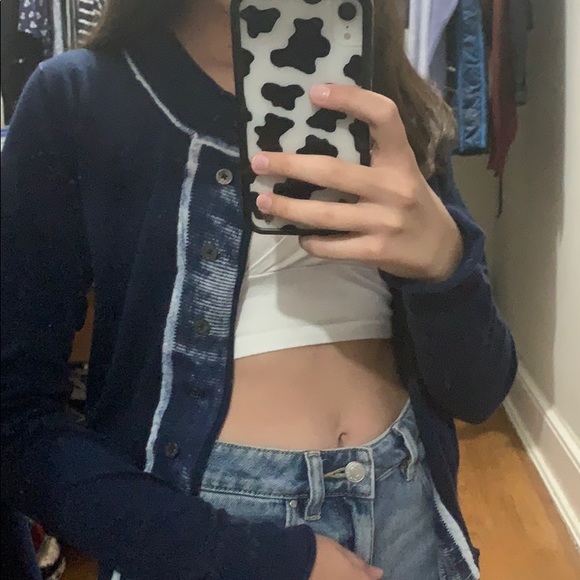 Woman’s xSmall CAbi Cardigan Sweater - Picture 4 of 5